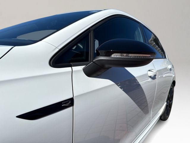 Golf VIII R 4Motion, Matrix, BlackStyle, RearVie