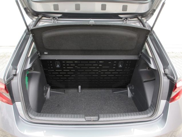Fabia 1.0 TSI 95 PS Active LED/PDC/SHZ/DAB/TEL.-