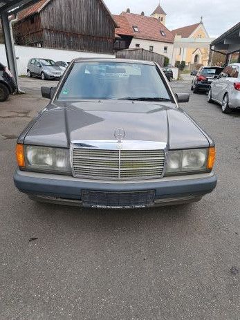 Mercedes-Benz 190 E 2.0