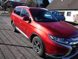 Mitsubishi Outlander 2.2 DI-D Top  4WD Automatik - Mitsubishi Outlander Top mit Diesel-Antrieb