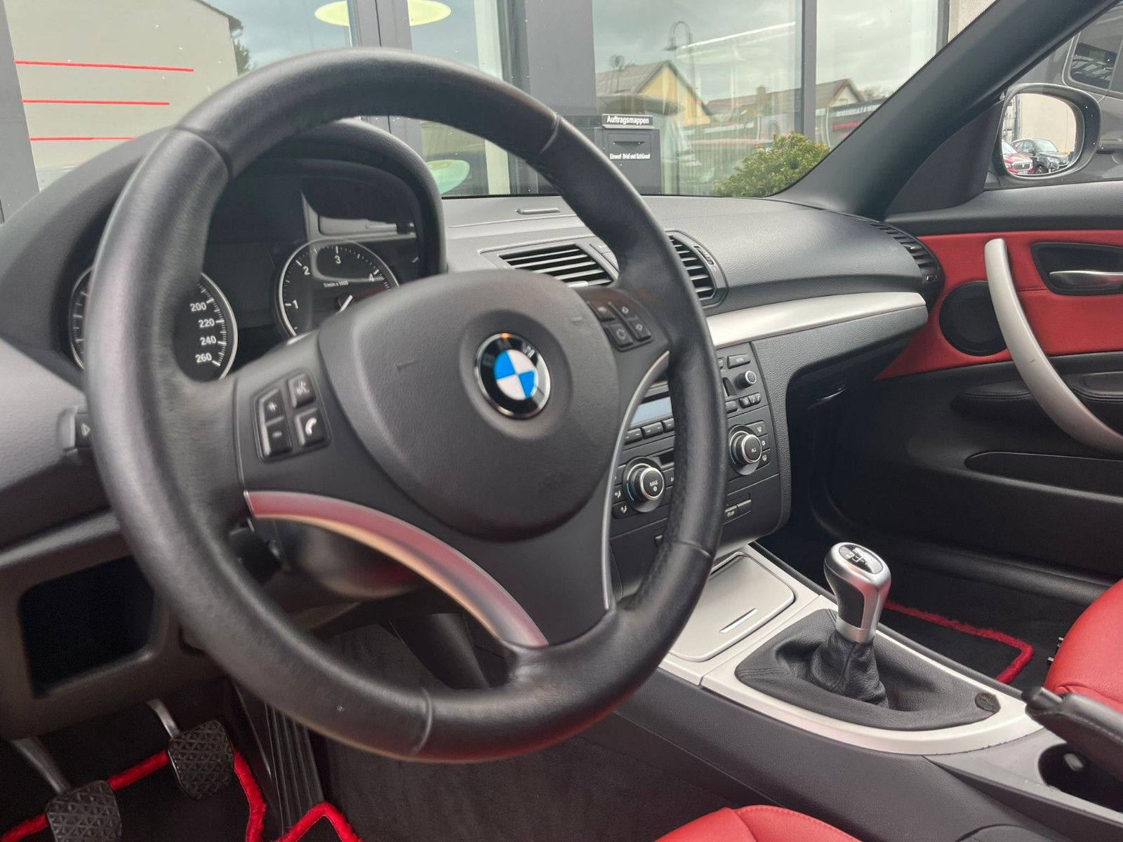 Fahrzeugabbildung BMW 120d Cabrio Advantage *LHZ*PDC*