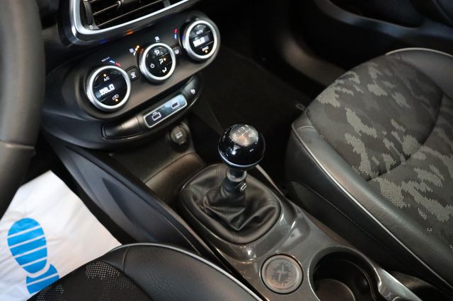 Fahrzeugabbildung Fiat 500X Cross|1HAND|PANO|KAMERA|ACC|19ZOLL|