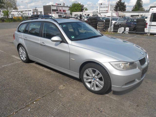 BMW 318 Baureihe 3 Touring 318i