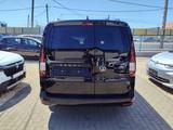 Volkswagen Caddy Maxi 5 Person LKW  DOKA LED KAMERA TEMP - Volkswagen: Doka