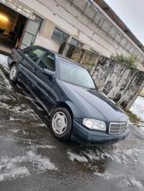 Mercedes-Benz Mercedes c200 - gebrauchte Mercedes-Benz C 200 aus dem Jahr 1995