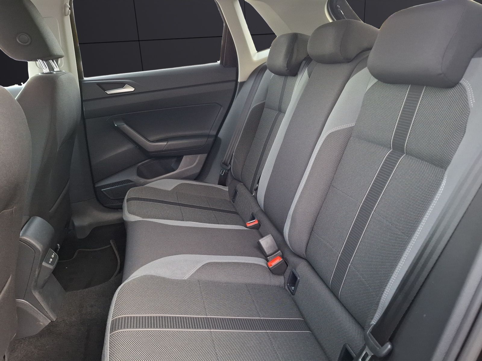 Fahrzeugabbildung Volkswagen Polo TSI Style Matrix Climatronic ACC PDC SH LM