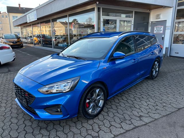 Ford Focus Turnier ST-Line X