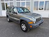 Jeep Cherokee 2.4 Allrad AHK Klimaanlage - gebrauchte Jeep Cherokee aus dem Jahr 2005