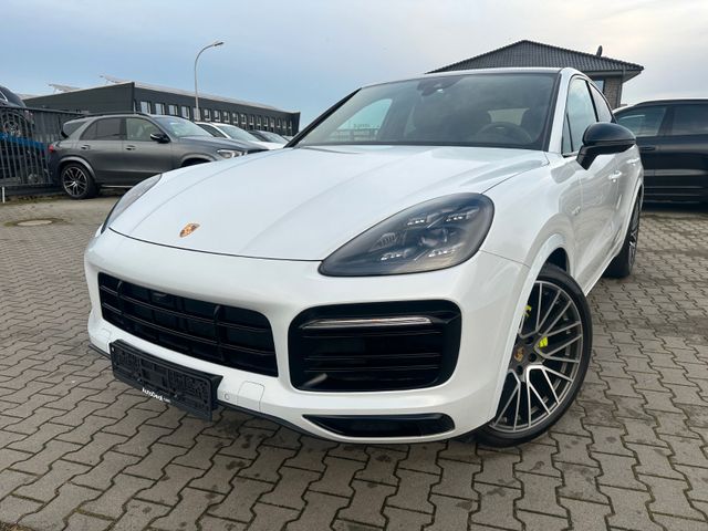 Porsche Cayenne Coupe Sport-Design 3.0 V6 E-Hybrid AWD