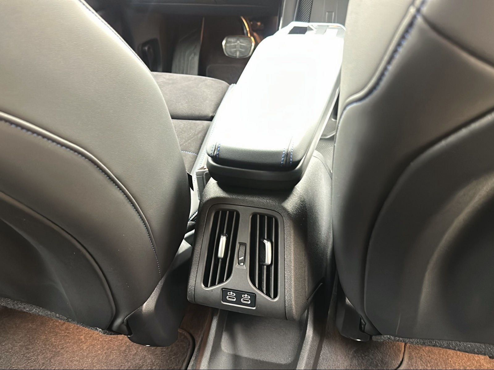 BMW 223 Active Tourer - Bild 24