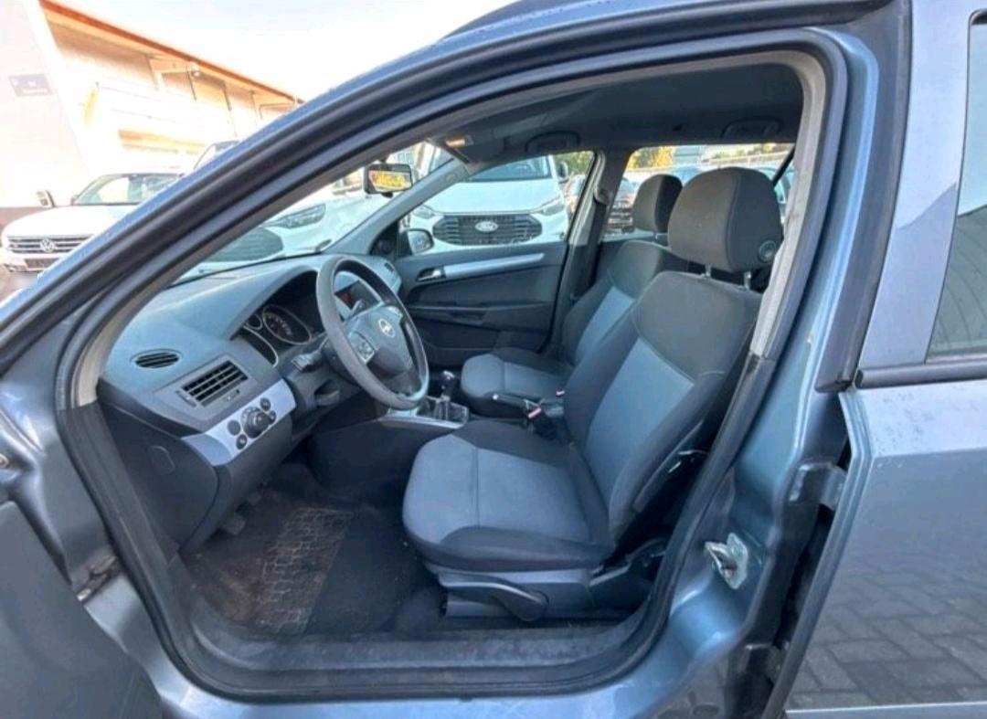 Opel Astra 2006 — photo 5
