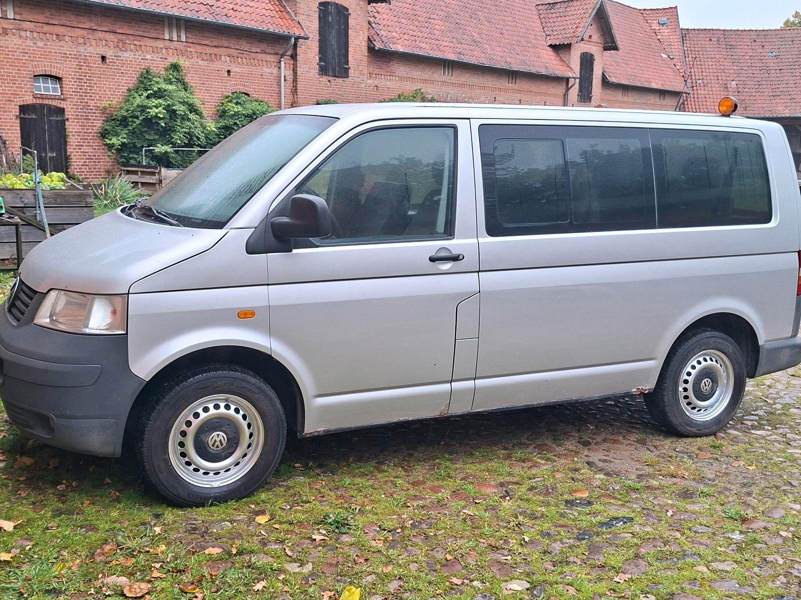 Volkswagen T5 Caravelle
