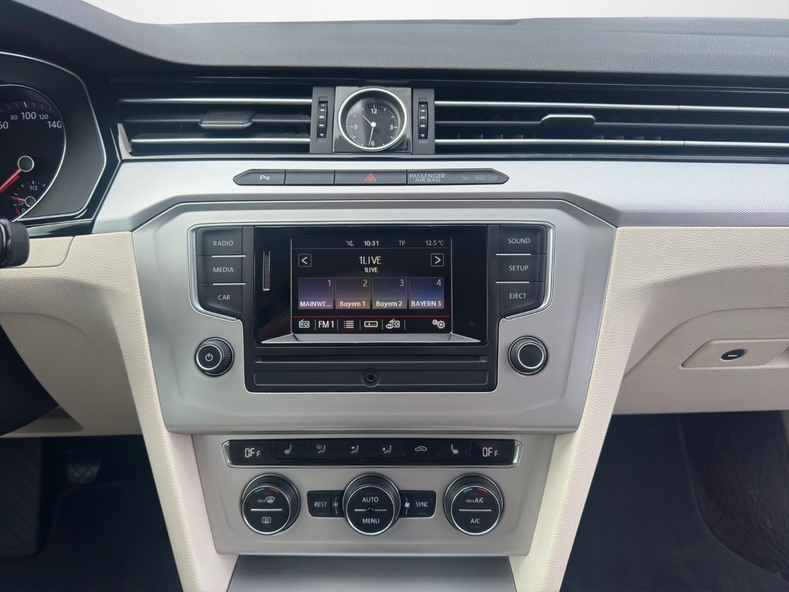 Volkswagen Passat Variant Comfortline*PDC*ACC*1.HAND*SITZH.