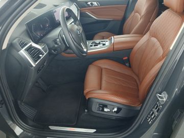BMW X7 - 7