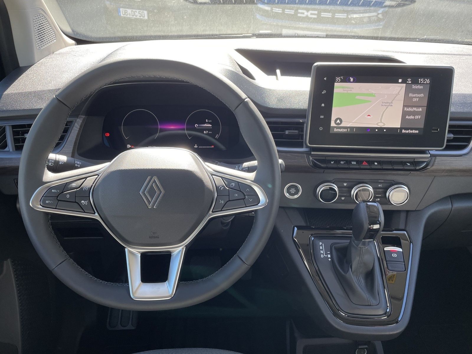 Fahrzeugabbildung Renault Kangoo Grand Techno TCe 130 EDC 7-Sitzer