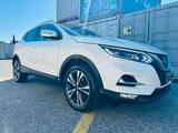 Nissan Qashqai 1.3 DIG-T 140 CV Tekna - Nissan Qashqai mit Benzin-Antrieb: Kombi