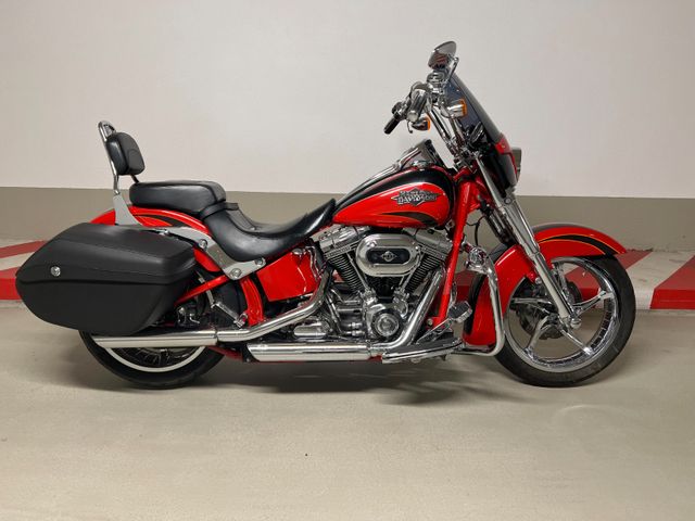 Harley-Davidson FLSTSE3 CVO Convertible