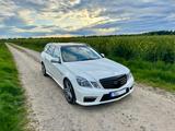 Mercedes-Benz E 63 AMG T-Modell - Mercedes-Benz 63 AMG aus dem Jahr 2010