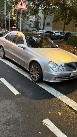 Mercedes-Benz Mercedes Benz E320