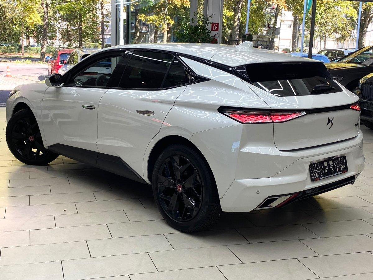 DS Automobiles 4 1.2 PureTech 130 Performance Line+ Alcantara H