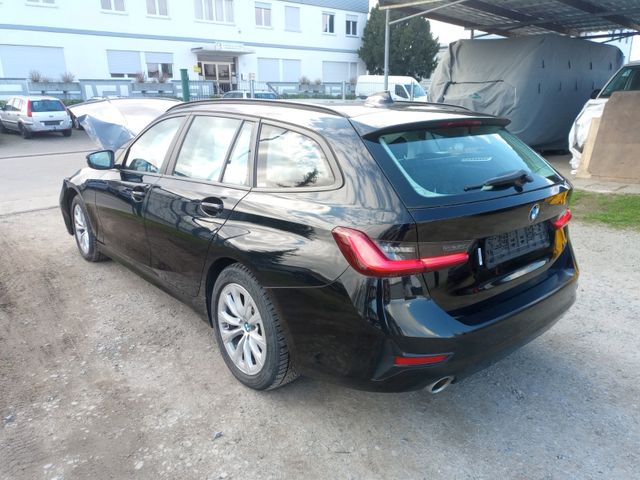 BMW 318i Touring Automatik NAVI 2.0   14960km