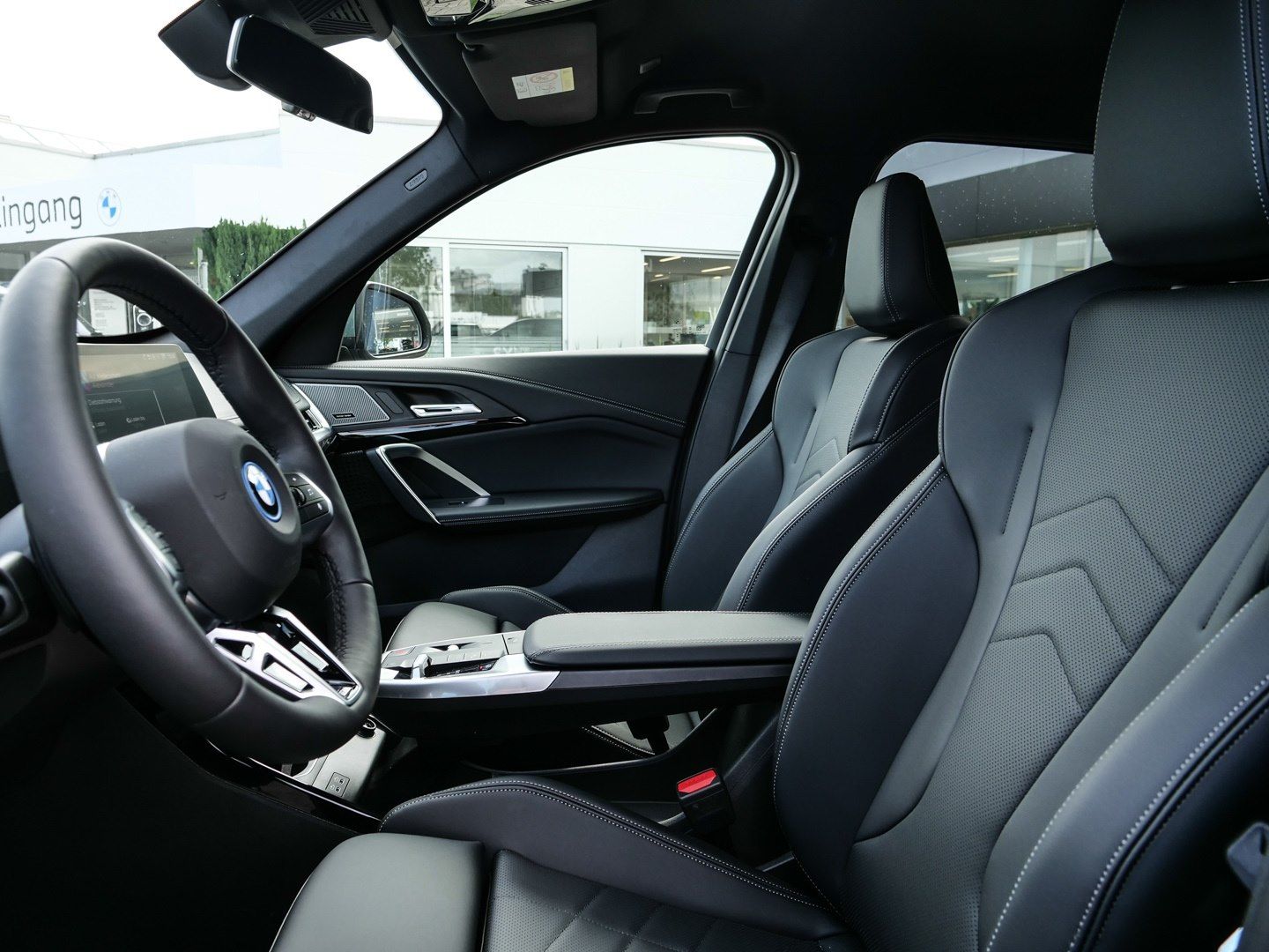 BMW iX1 - Bild 9