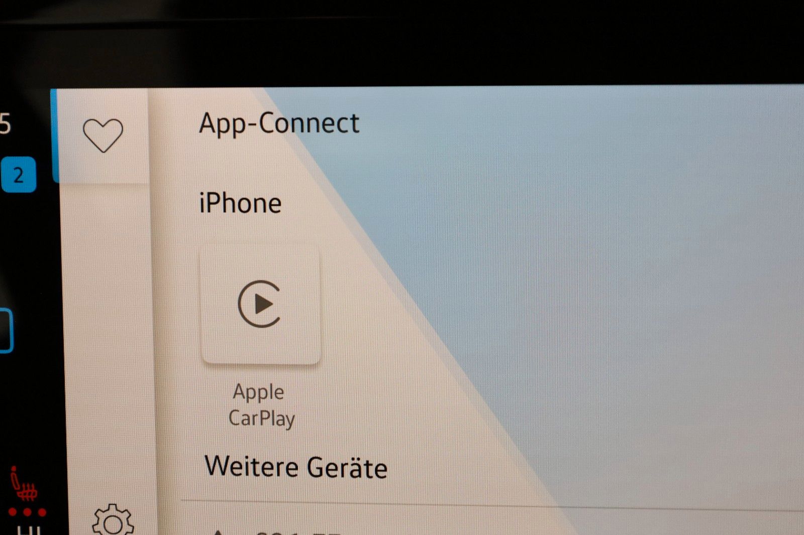 Fahrzeugabbildung Volkswagen Golf VIII Variant Life Navi,LED,SH,PDC,ACC,SR+WR