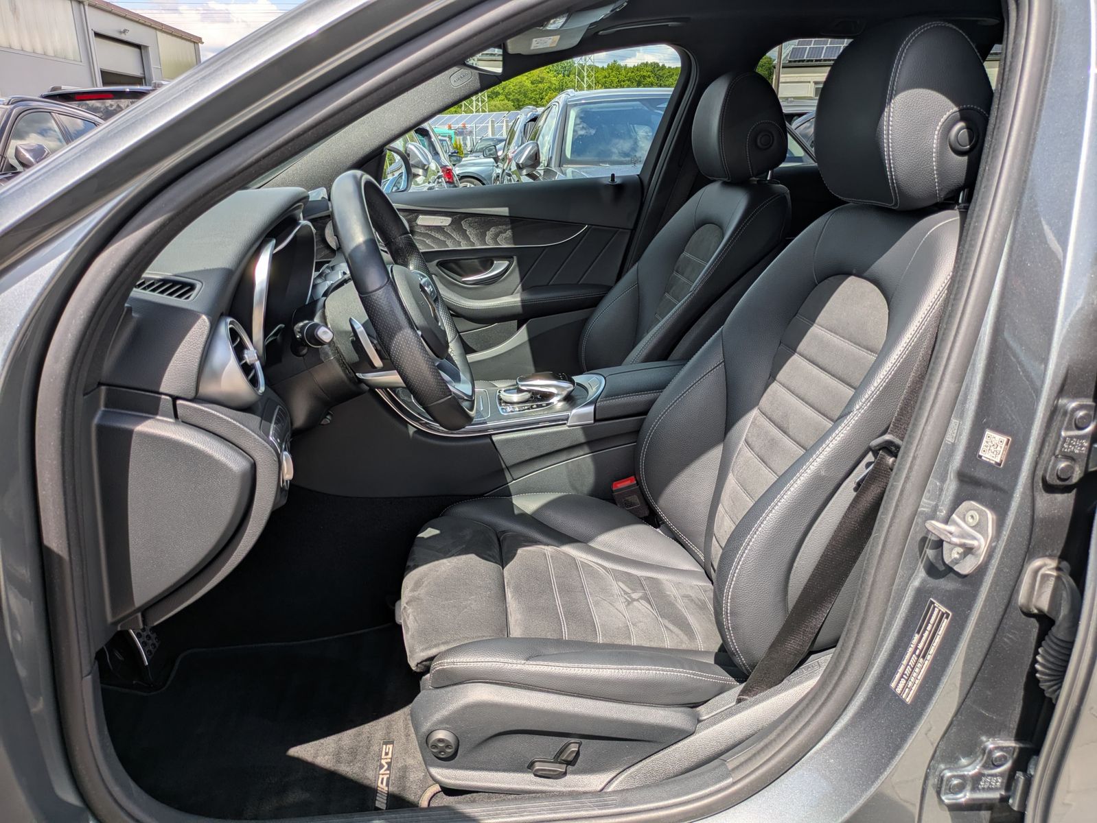 Fahrzeugabbildung Mercedes-Benz C 220 d AMG PANO*360°*MULTIBEAM*BURMESTER*ALCANT