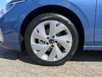 Volkswagen Golf VIII Lim. Life 1.5 TSI 116 PS 6-Gang