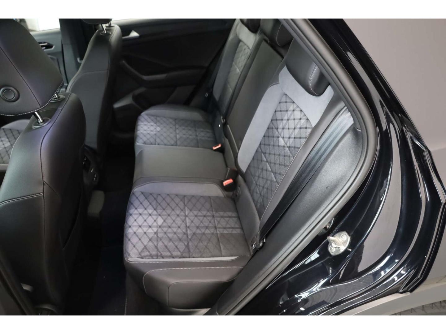 Volkswagen T-Roc 1.0 TSI OPF R-Line 6-Gg. P-Dach/RFK/LED/SH, миниатюра 15