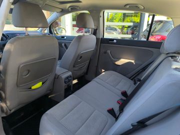 Volkswagen Golf - 11