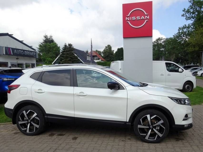 Fahrzeugabbildung Nissan Qashqai 1,2 DIG-T Tekna Safety Shield beh.FS  Pa