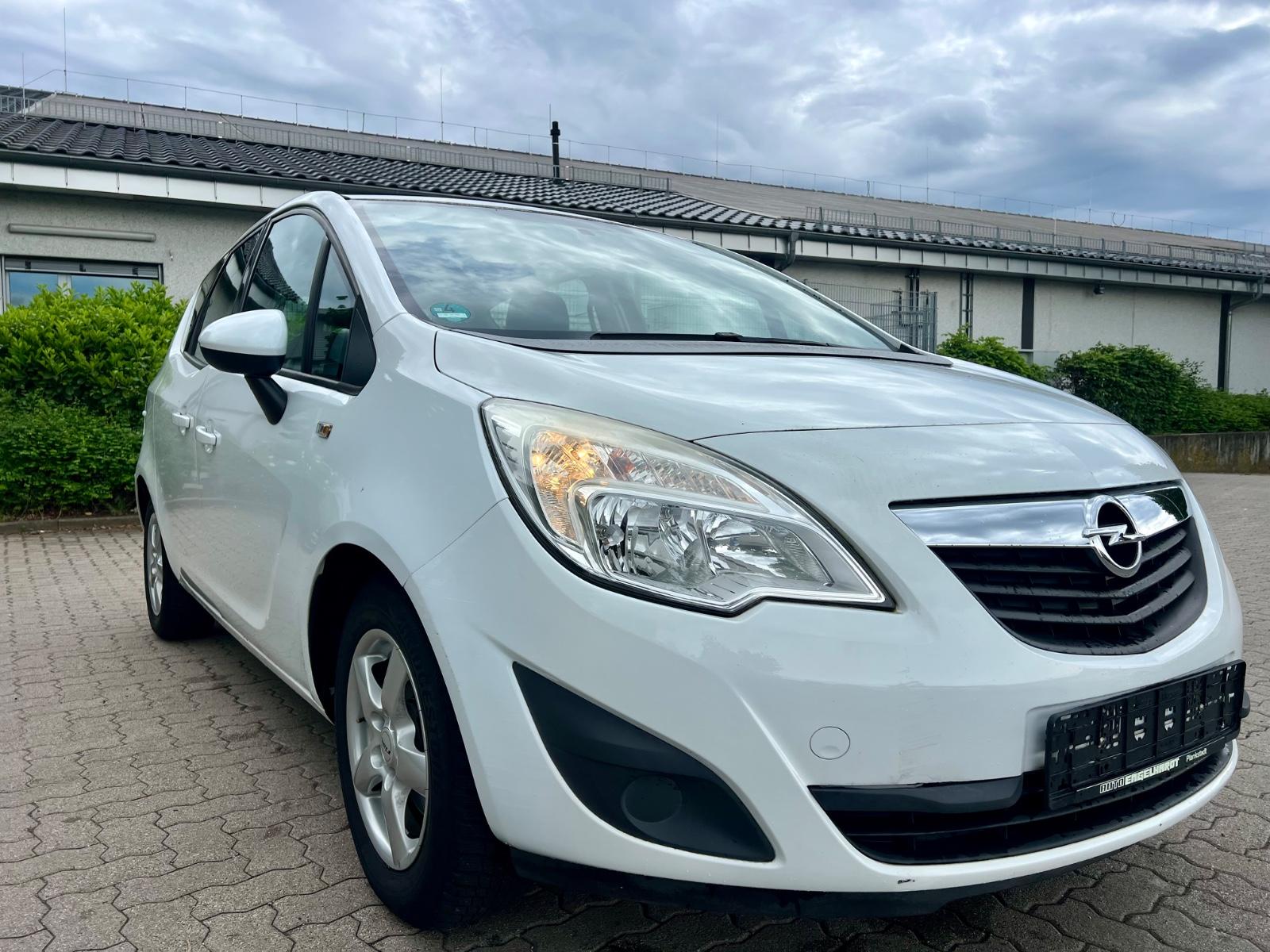 Opel Meriva B Edition*2-HAND*GEPFLEGT*FAHRRADTRÄGER!
