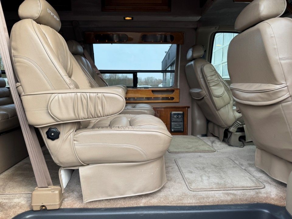 Fahrzeugabbildung Chevrolet Express Chevy Van Transcar 1A deutsches Auto