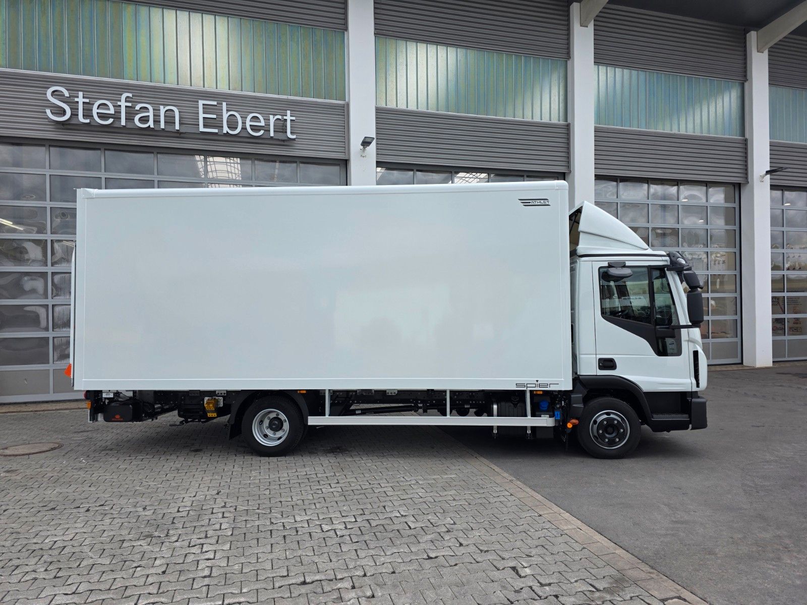 Fahrzeugabbildung Iveco Eurocargo ML75E19/P LBW 1.000kg 3 Sitze Klima