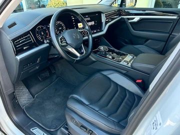 Volkswagen Touareg - 7