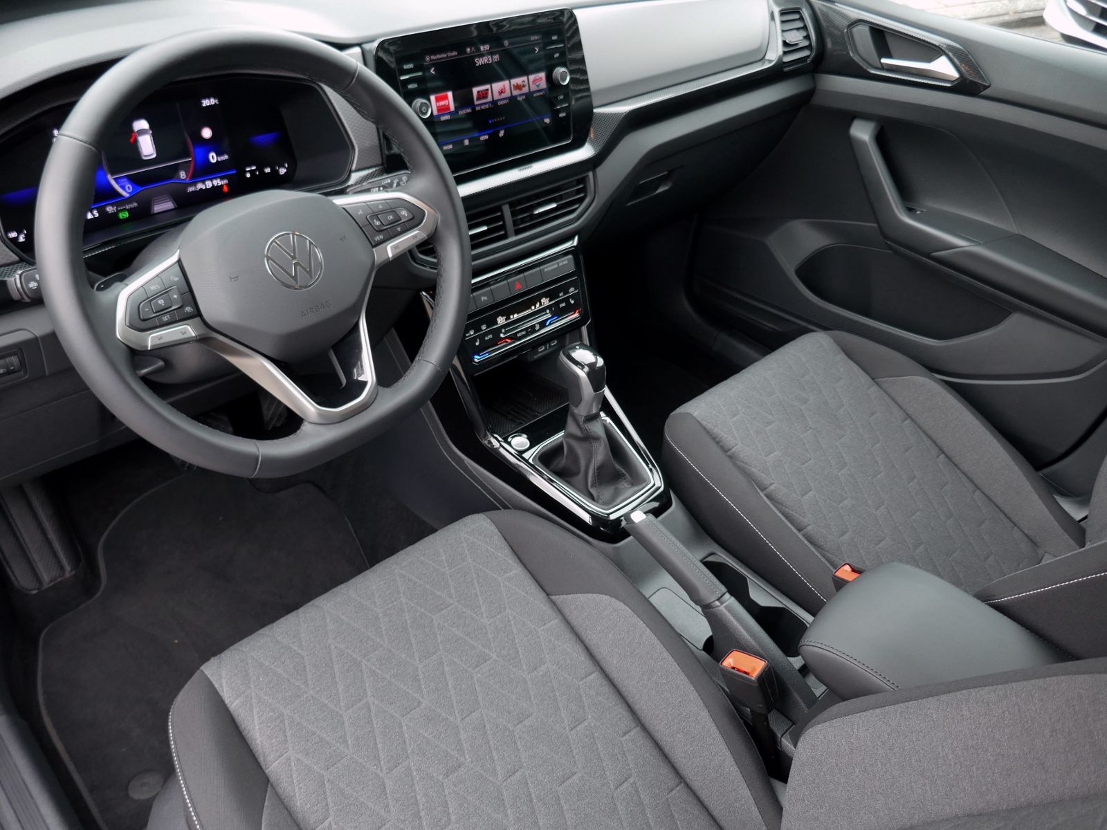 Fahrzeugabbildung Volkswagen T-Cross Life 1.0 TSI DSG | LED RFK ACC Navi App