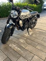 Brixton Crossfire X - BRIXTON MOTORRAD