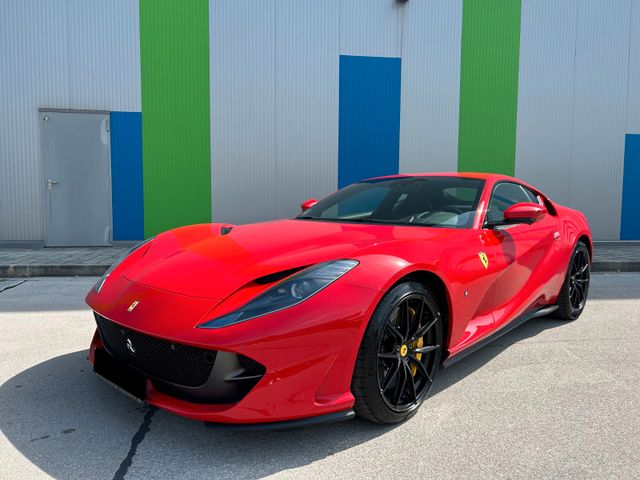 Ferrari 812 6.5 V12 Superfast DCT F1 - NOVITEC - CARBON