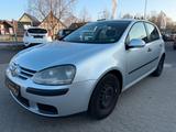 Volkswagen Golf V Lim. Comfortline*AUTOMATIK*KLIMA*TÜV - Volkswagen Golf aus 2004: V