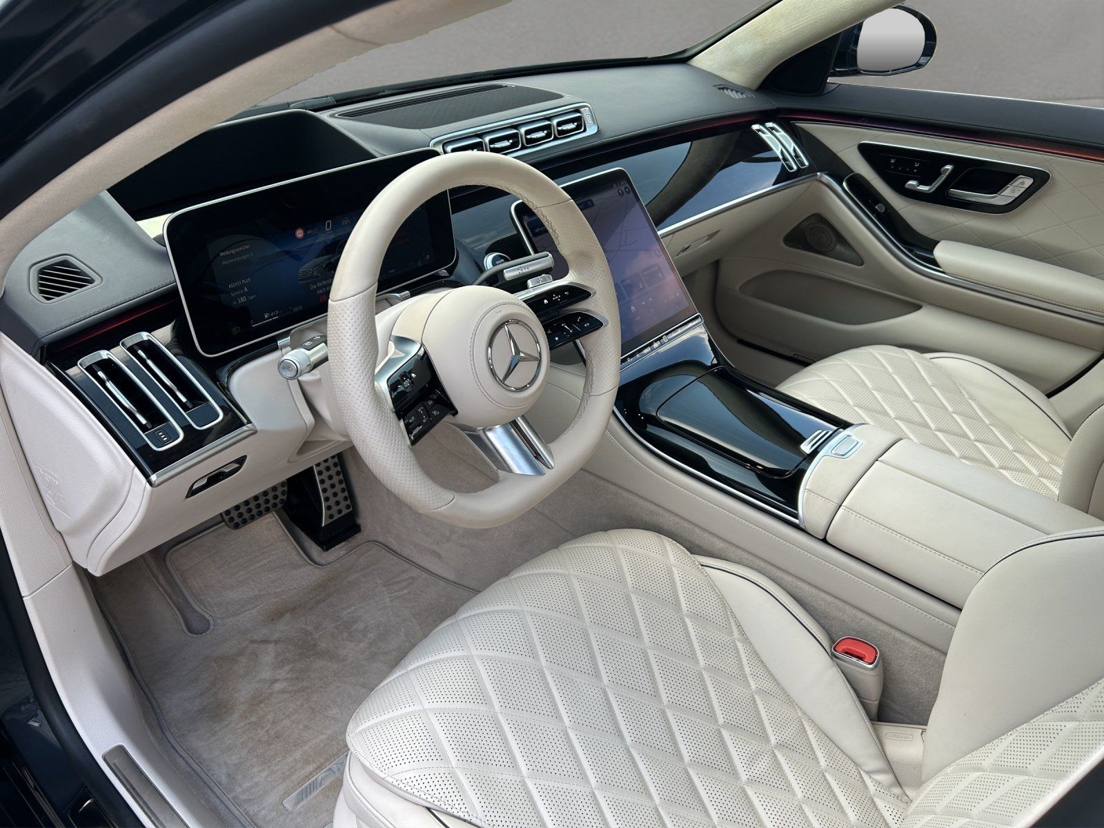 Fahrzeugabbildung Mercedes-Benz S 450 4M AMG Distro AIRMATIC Burme3D PANO SitzKl