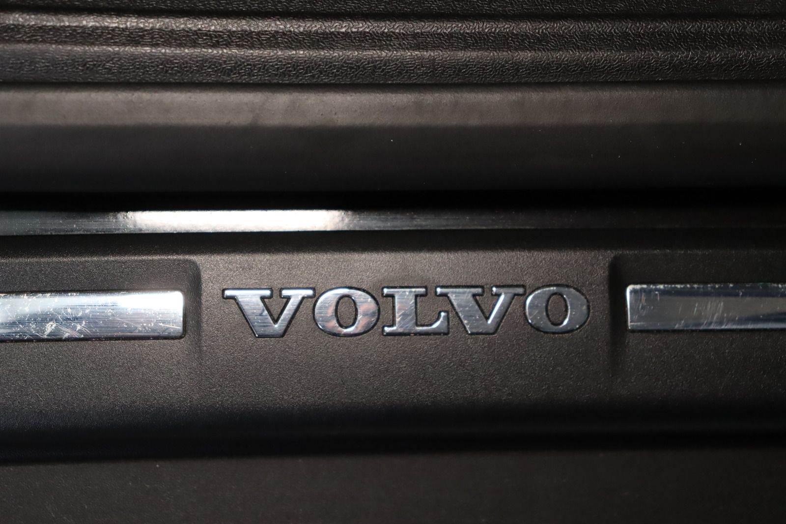 Fahrzeugabbildung Volvo V40 Cross Country * LED * Navi * RFK