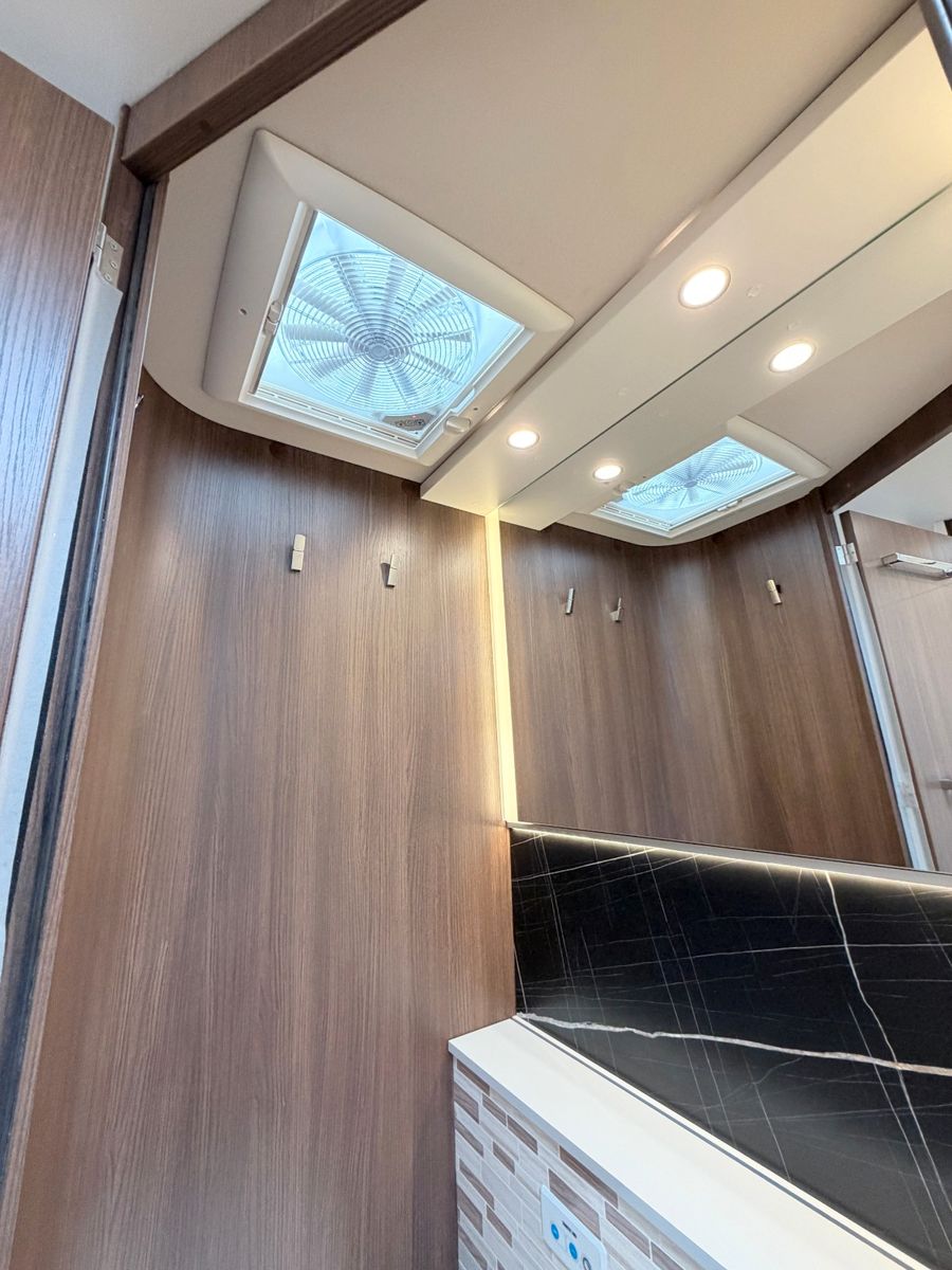 Fahrzeugabbildung Bürstner Elegance I 920 G