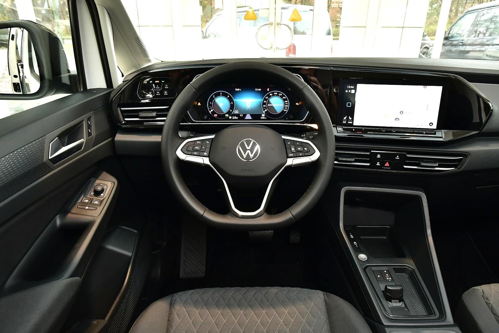 Fahrzeugabbildung Volkswagen Caddy Maxi Life 7-Sitzer Motor: 2,0 l TDI EU6 SC