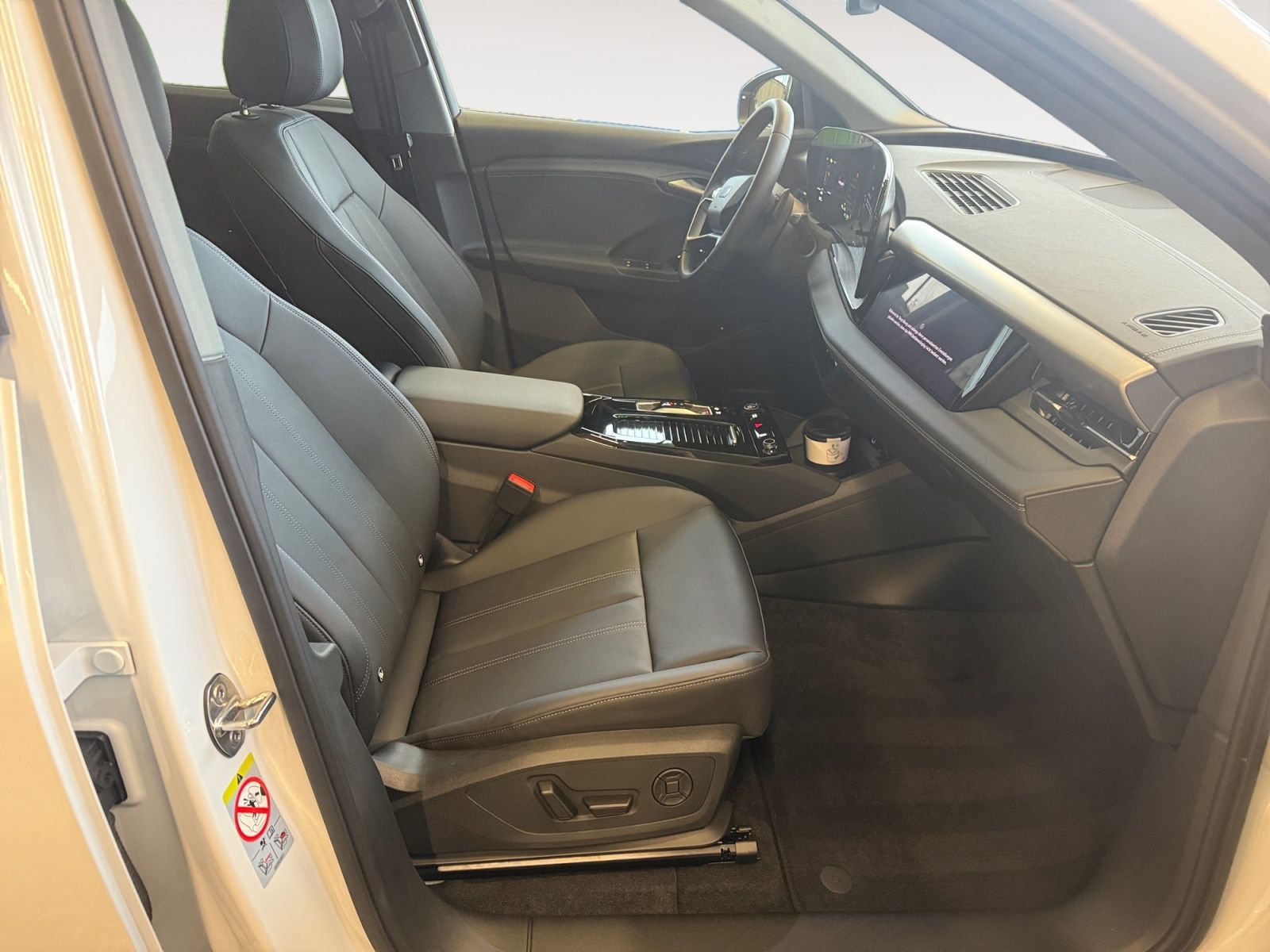 Audi Q6 e-tron - Bild 16