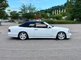 Mercedes-Benz Mercedes E320 Cabrio  W124 AMG - Mercedes-Benz E 320: AMG