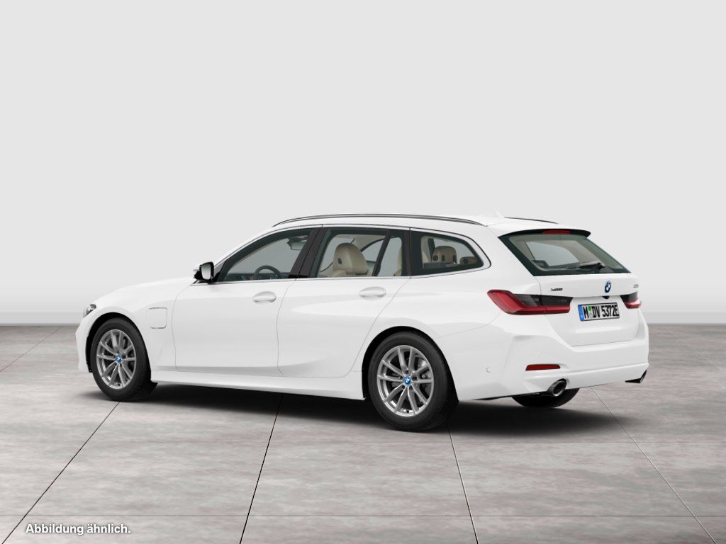 BMW 330e xDrive PANO DA Prof RFK PA HiFi Komfort foto 6