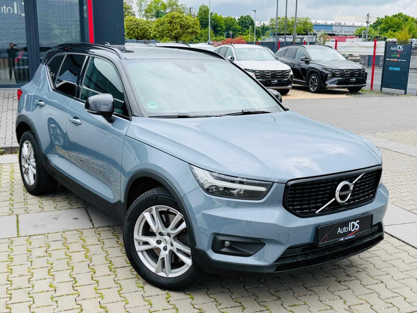 Volvo XC40 R Design Recharge  2WD/Navi/Standheizung/