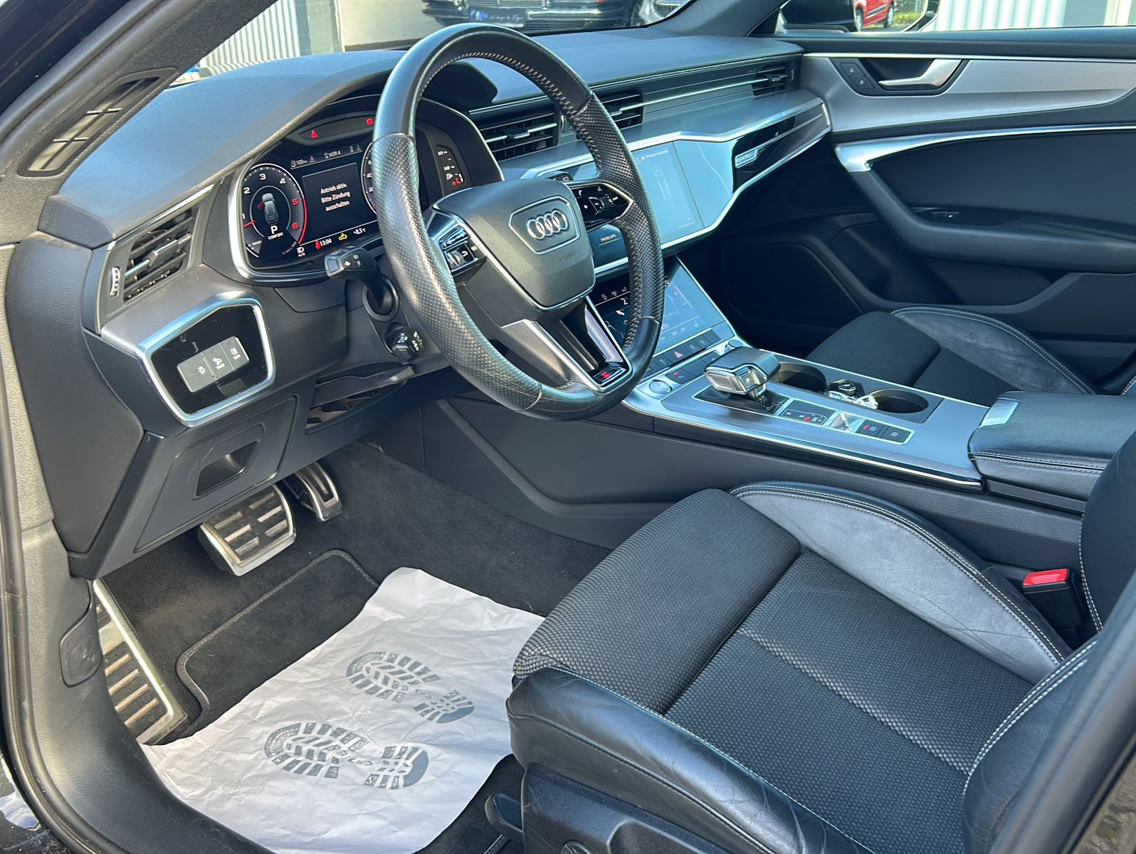 Fahrzeugabbildung Audi A6 Avant 50 TDI quattro S-Line / Sport