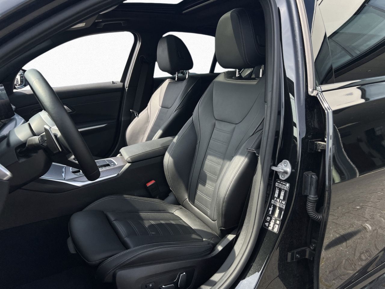BMW 330 - Bild 12